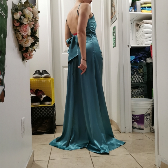 Prom dress - Picture 3 of 4